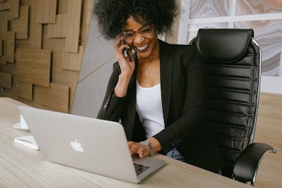 Responsable communication : missions et salaire dévoilés